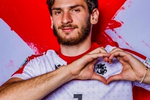 克瓦拉茨赫利亚：只要有一丝晋级世界杯的机会，我们就会拼尽全力