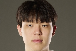 麦迪寄语杨瀚森：尽可能多学习 他技术出色&新秀赛季会有闪光点