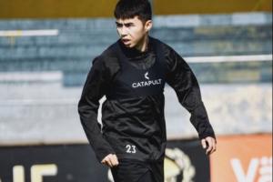 千人渔村创造夺冠奇迹！19岁国青队长艾菲尔丁曾租借至此但0出场