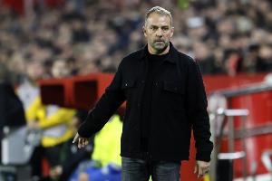 伤病潮影响！世体：弗里克被迫13场用了13种锋线组合+8种防线组合