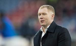 斯科尔斯：我曾向弗格森爵士要求加薪，现在想起来感觉非常羞愧