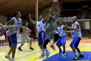 感受下年轻的林书豪有多快？一个加速直接甩掉对手！