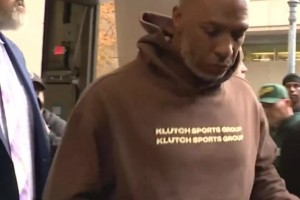 比卢普斯结束提审，神情凝重走出法院，被禁离本州面临20年牢狱！