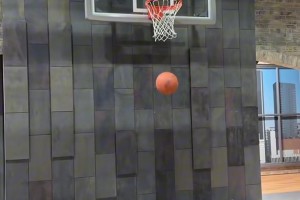 美服第一媒体人的篮球水平，这不比徐静雨自吹自擂的强多了